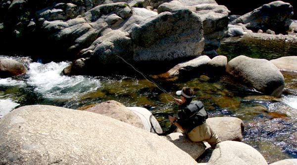 Josetxo Martinez pescando uno de los tramos josetxo-martinez