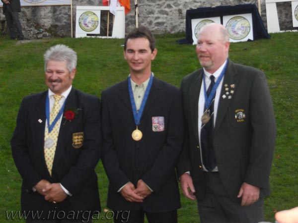 Podium individual, 1º Pavel Chyba de Chequia, 2º John Horsey de Inglaterra, 3º Dave O´Donovan de Irlanda podium-individual
