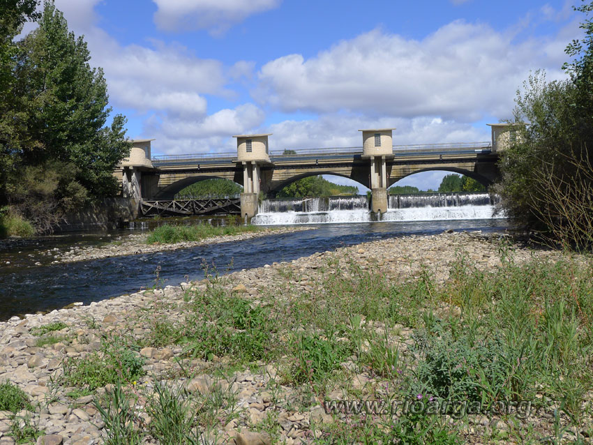 R&iacute;o &Oacute;rbigo por debajo del Bals&oacute;n, en Santa Marina del Rey