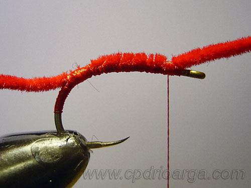 Continuamos su montaje por la tija hasta llegar a la cabeza en la cual volvemos a sujetarlo fuerte sanjuan4