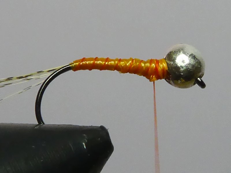 Brincamos el cuerpo con el hilo de montaje