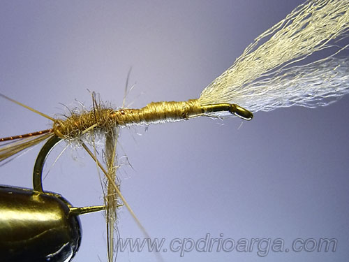 Empezamos a enrrollar el dubbing de liebre parachut6