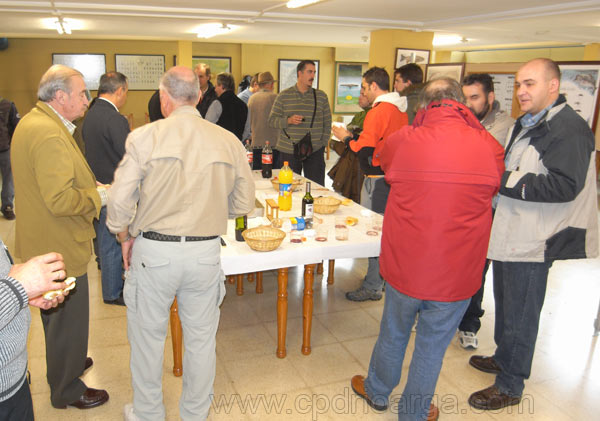 Degustando el almuerzo txistorrada
