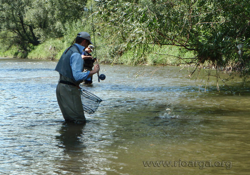 Vladi sacando un t&iacute;malo